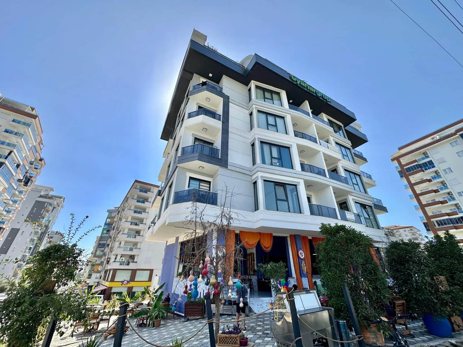 Main property image