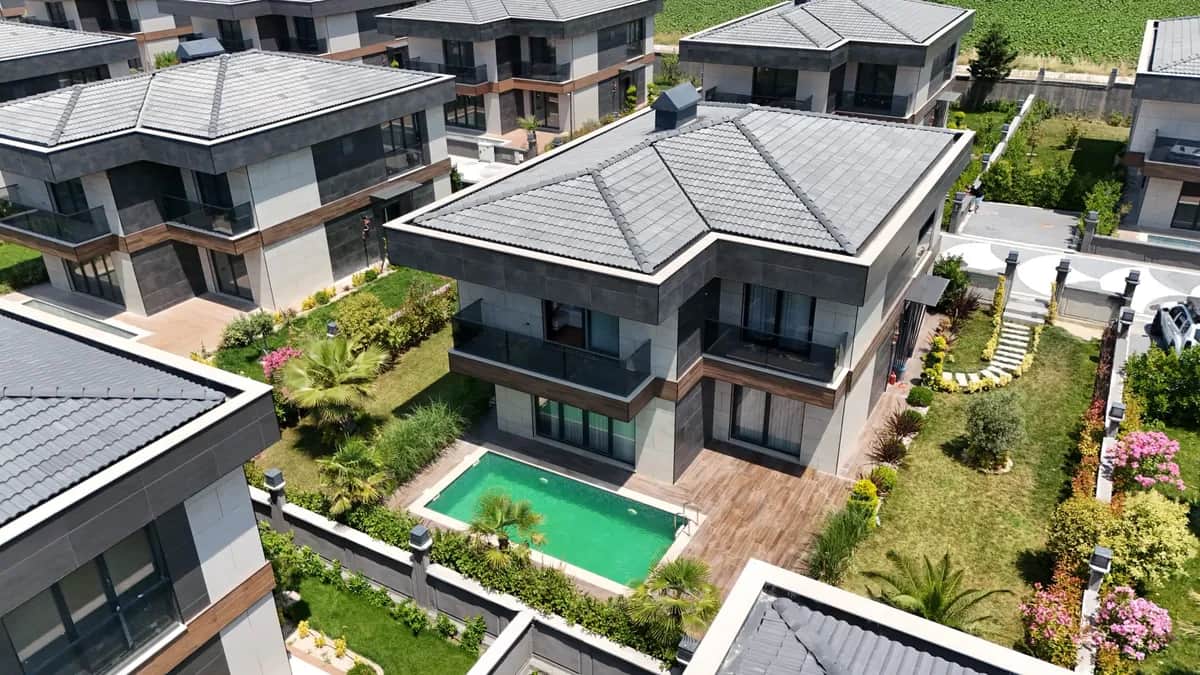 Main property image