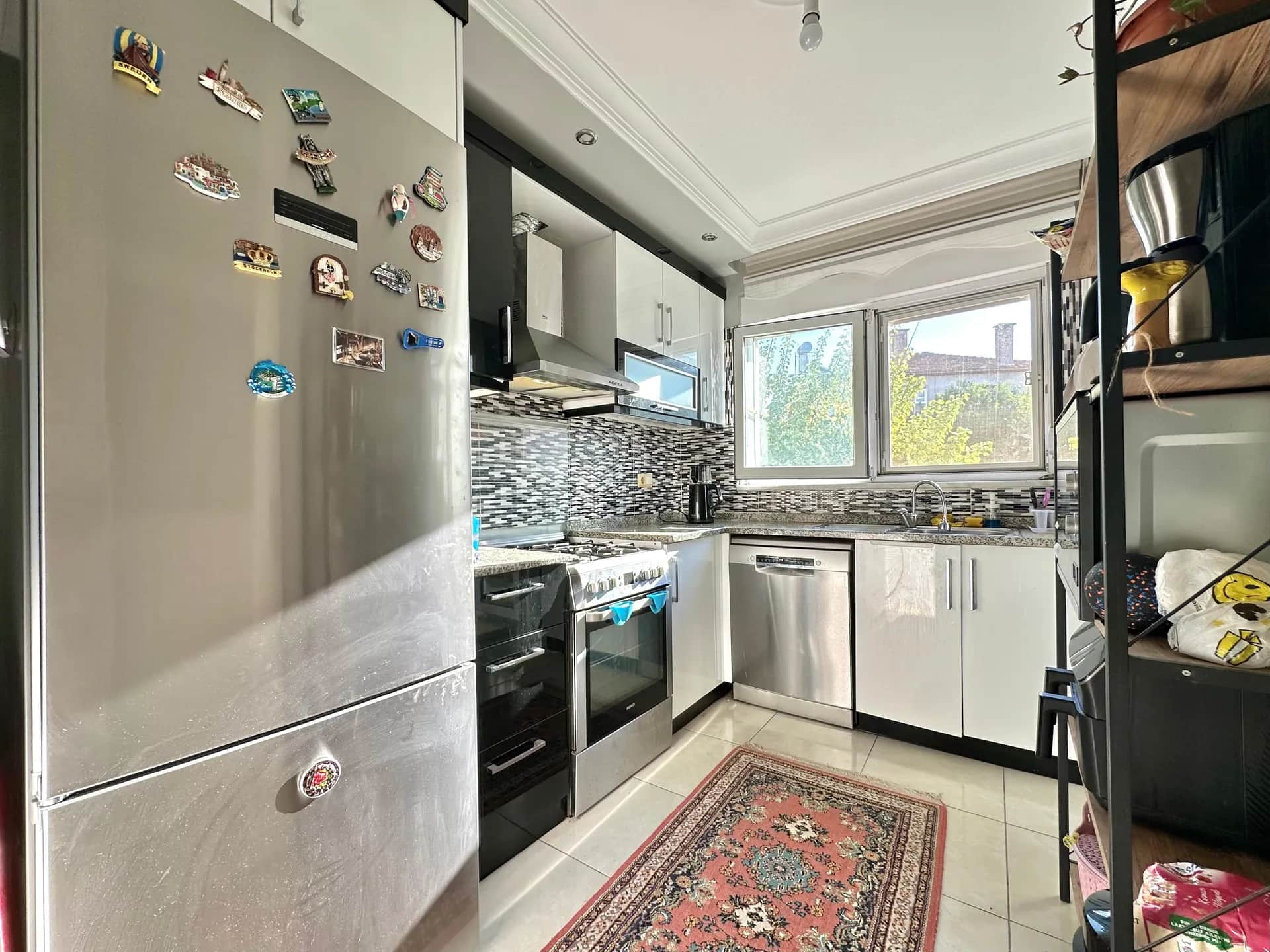Main property image